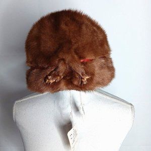 Vintage Gimbels Ladies Mink Skin Fur Hat - Exposed Feet - Brown NEW! style 849